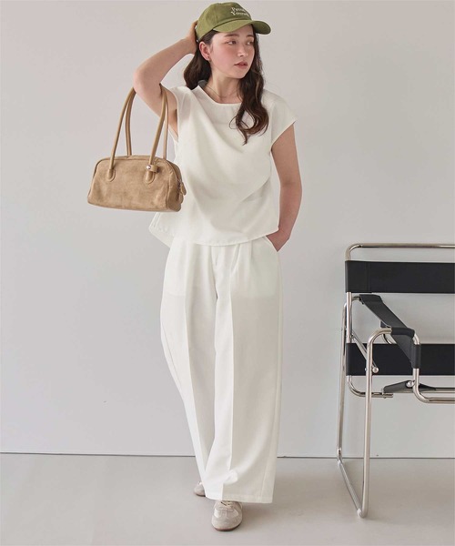 titivate(ティティベイト)の「リネンライクツータックワイドパンツ(その他パンツ・レディース・サンドベージュ/ホワイト/ライトベージュ/ブラウン系その他・SP/S/M/MT/L)」の11枚目の写真