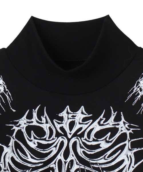 Figments（フィグメンツ）の「スカルハイネックトップ（Tシャツ/カットソー・レディース・ホワイト/ブラック・FREE）」の4枚目の写真