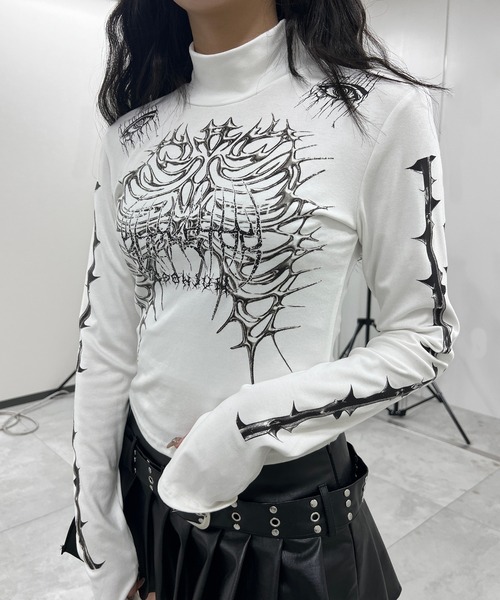 Figments（フィグメンツ）の「スカルハイネックトップ（Tシャツ/カットソー・レディース・ホワイト/ブラック・FREE）」の13枚目の写真