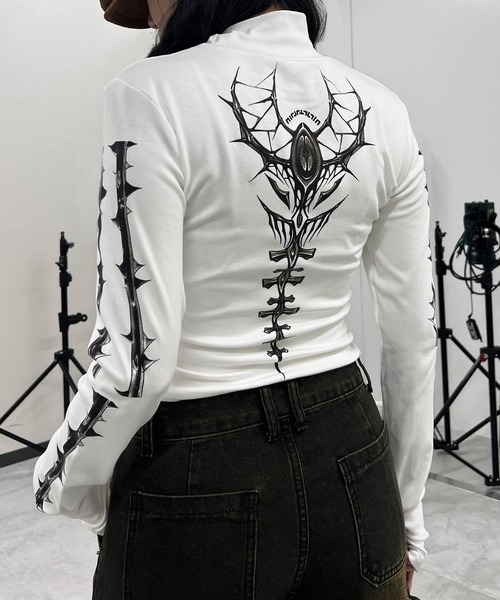 Figments（フィグメンツ）の「スカルハイネックトップ（Tシャツ/カットソー・レディース・ホワイト/ブラック・FREE）」の14枚目の写真