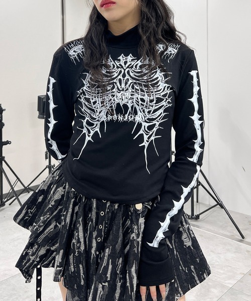 Figments（フィグメンツ）の「スカルハイネックトップ（Tシャツ/カットソー・レディース・ホワイト/ブラック・FREE）」の17枚目の写真