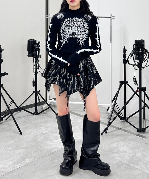 Figments（フィグメンツ）の「スカルハイネックトップ（Tシャツ/カットソー・レディース・ホワイト/ブラック・FREE）」の21枚目の写真