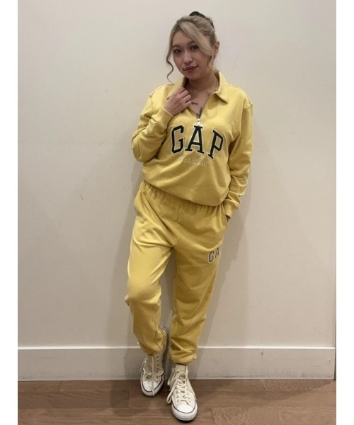 GAP(ギャップ)の「ヴィンテージソフトAthleticロゴ ポロスウェット・トレーナー(スウェット・メンズ・ホワイト系その他/イエロー/ネイビー/ブラウン・XS/XL/L/M/S)」の9枚目の写真