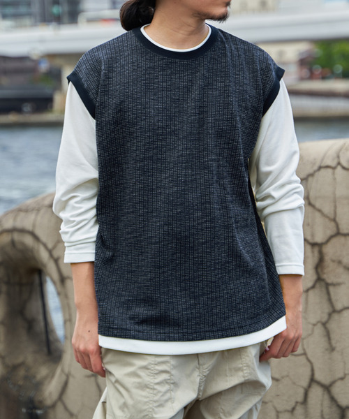 ikka(イッカ)の「ビッグワッフルフェイクベストロンT(Tシャツ/カットソー・メンズ・ネイビー/ライム/ブラック/ベージュ・M/XL/L/S)」の1枚目の写真