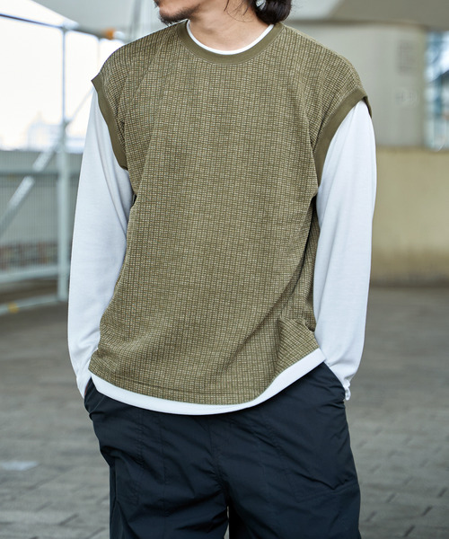 ikka(イッカ)の「ビッグワッフルフェイクベストロンT(Tシャツ/カットソー・メンズ・ネイビー/ライム/ブラック/ベージュ・M/XL/L/S)」の4枚目の写真