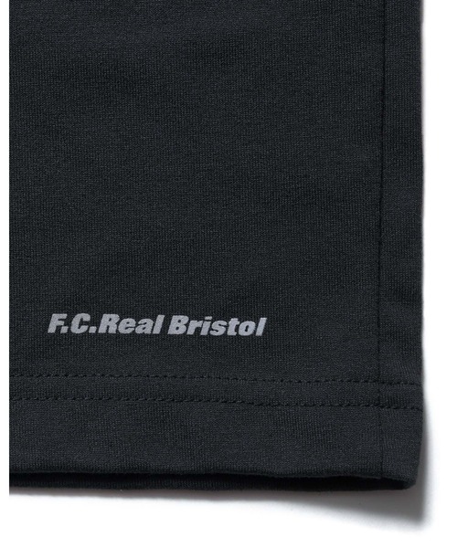 F.C.Real Bristol（エフシーレアルブリストル）の「BLURRED LOGO TEE（Tシャツ/カットソー・メンズ・グリーン/ホワイト/ネイビー/ブラック・SMALL/MEDIUM/LARGE/X-LARGE）」の7枚目の写真