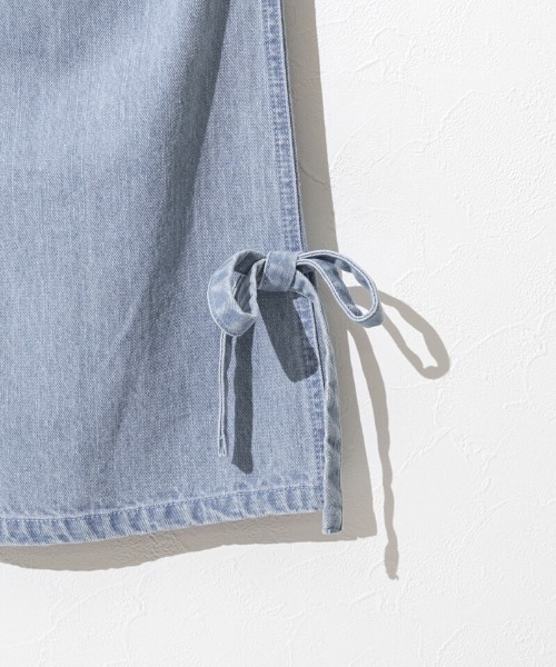 flower（フラワー）の「リボンバギーパンツ（デニムパンツ・レディース・ブラック/ブルー・SMALL/MEDIUM）」の4枚目の写真