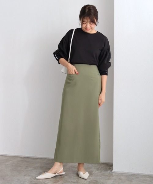Pierrot(ピエロ)の「パールボタンボリュームスリーブカットソー(Tシャツ/カットソー・レディース・ブラック/ネイビー/グレイッシュベージュ/オフホワイト・M/L)」の17枚目の写真