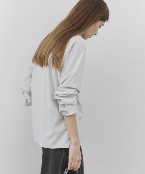 tageechita（タジチタ）の「【tageechita】2WAY リネン混シャツ（シャツ/ブラウス・レディース・ライトグレー/ネイビー/オフホワイト・S/M/L）」の9枚目の写真