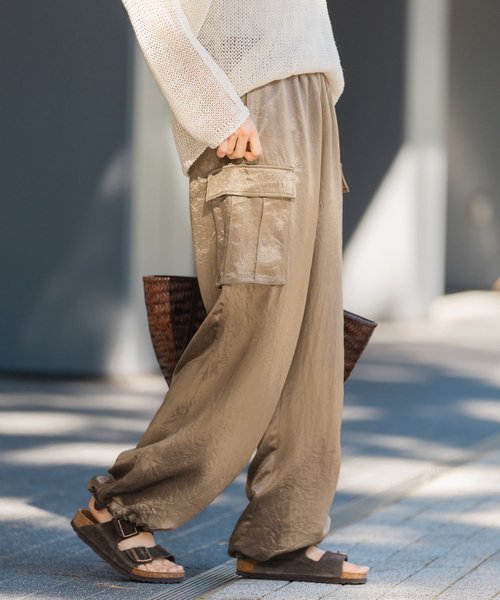 FRAMeWORK（フレームワーク）の「≪追加≫グリッターツイルカーゴパンツ（カーゴパンツ・レディース・ベージュ/ホワイト系その他・36/38）」の13枚目の写真