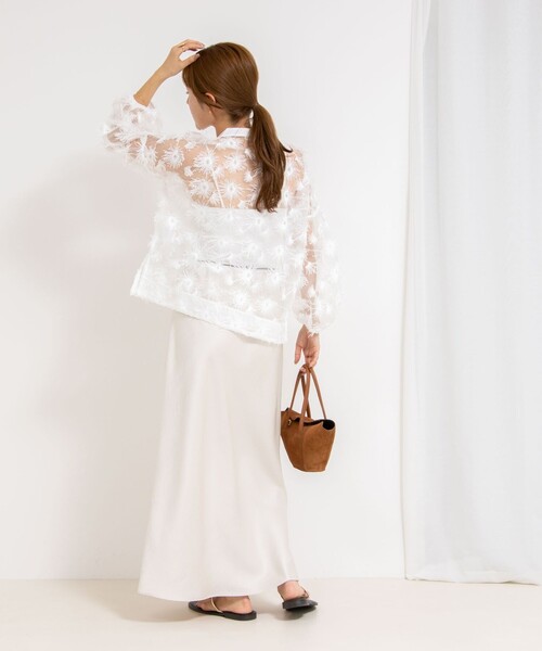 NOLLEY’S(ノーリーズ)の「◇【WEB限定】デザインサテンバイアスタイトスカート(スカート・レディース・ブラック/アイボリー・38/36)」の5枚目の写真