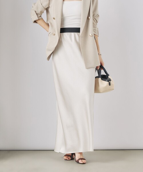 NOLLEY’S(ノーリーズ)の「◇【WEB限定】デザインサテンバイアスタイトスカート(スカート・レディース・ブラック/アイボリー・38/36)」の13枚目の写真