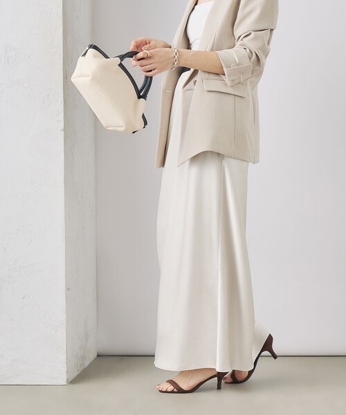 NOLLEY’S(ノーリーズ)の「◇【WEB限定】デザインサテンバイアスタイトスカート(スカート・レディース・ブラック/アイボリー・38/36)」の14枚目の写真