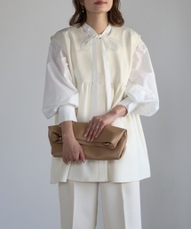 ホワイトペプラムベスト ペプラム」に該当するベスト（ホワイト/白色系）ファッション