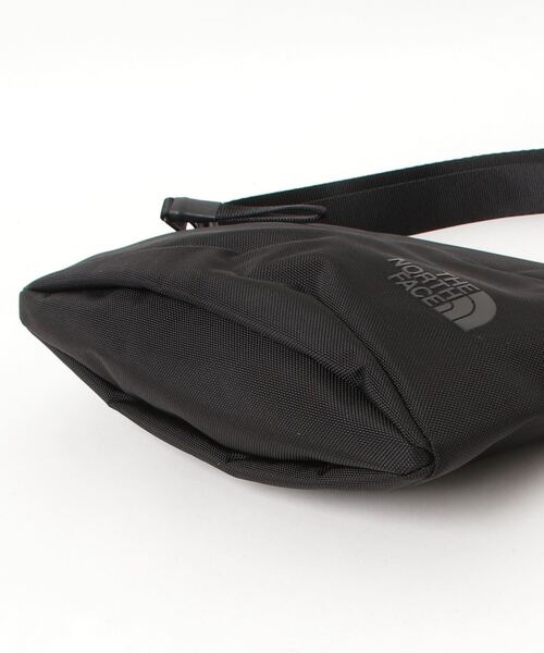 THE NORTH FACE(ザノースフェイス)の「【THE NORTH FACE】Pyrenees Shoulder S ピレネーショルダー(ショルダーバッグ・メンズ・ブラック・FREE)」の3枚目の写真