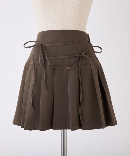one after another NICE CLAUP（ワンアフターアナザーナイスクラップ）の「【サイズ展開あり】リボンプリーツミニスカート（スカート・レディース・杢グレー/オフホワイト/ブラック/ブラウン/ネイビー・MEDIUM/SMALL）」の7枚目の写真