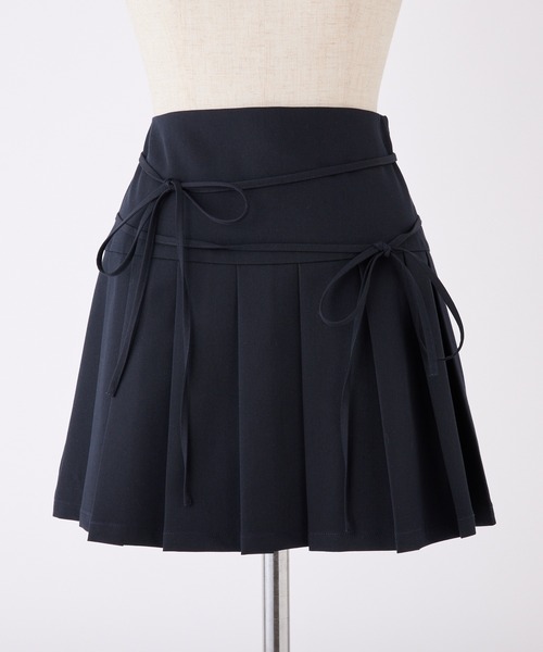 one after another NICE CLAUP（ワンアフターアナザーナイスクラップ）の「【サイズ展開あり】リボンプリーツミニスカート（スカート・レディース・杢グレー/オフホワイト/ブラック/ブラウン/ネイビー・MEDIUM/SMALL）」の9枚目の写真