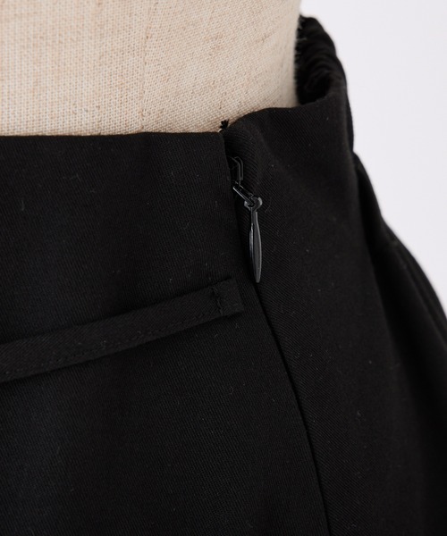 one after another NICE CLAUP（ワンアフターアナザーナイスクラップ）の「【サイズ展開あり】リボンプリーツミニスカート（スカート・レディース・杢グレー/オフホワイト/ブラック/ブラウン/ネイビー・MEDIUM/SMALL）」の15枚目の写真