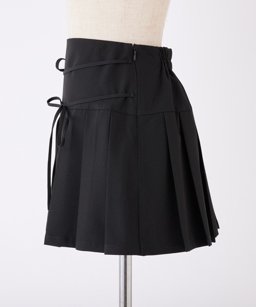 one after another NICE CLAUP（ワンアフターアナザーナイスクラップ）の「【サイズ展開あり】リボンプリーツミニスカート（スカート・レディース・杢グレー/オフホワイト/ブラック/ブラウン/ネイビー・MEDIUM/SMALL）」の11枚目の写真