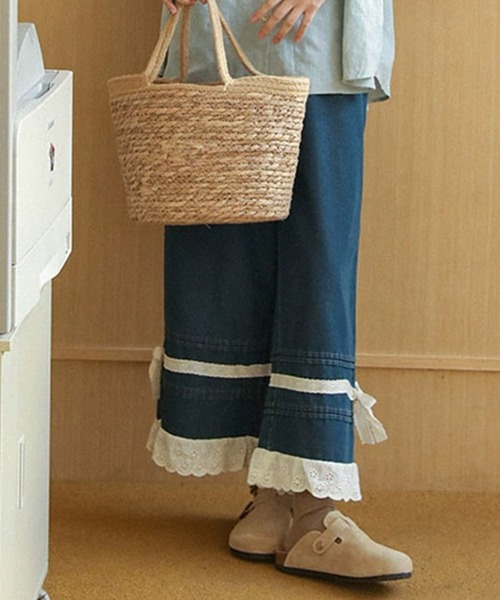 aimoha(アイモハ)の「レース付きデニムワイドパンツ(デニムパンツ・レディース・ライトブルー/ネイビー・FREE)」の18枚目の写真