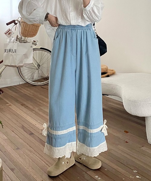 aimoha(アイモハ)の「レース付きデニムワイドパンツ(デニムパンツ・レディース・ライトブルー/ネイビー・FREE)」の9枚目の写真