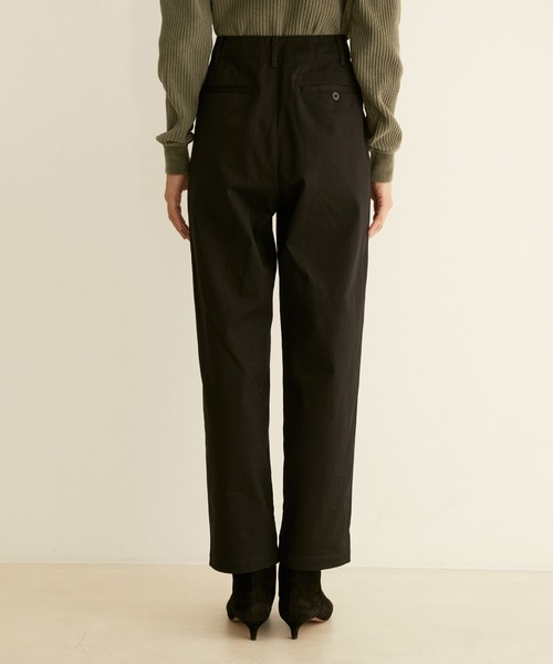 SALON adam et rope'（サロン アダム エ ロペ）の「【ZOZOTOWN限定】ストレッチチノべイカーパンツ（チノパンツ・レディース・ブラック/ベージュ/カーキ・マルチサイズ）」の12枚目の写真