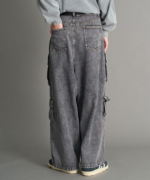 CRAFT STANDARD BOUTIQUE(クラフトスタンダードブティック)の「デニムテクノカーゴパンツ(デニムパンツ・メンズ・インディゴブルー/ブラック・L/M/XL)」の6枚目の写真