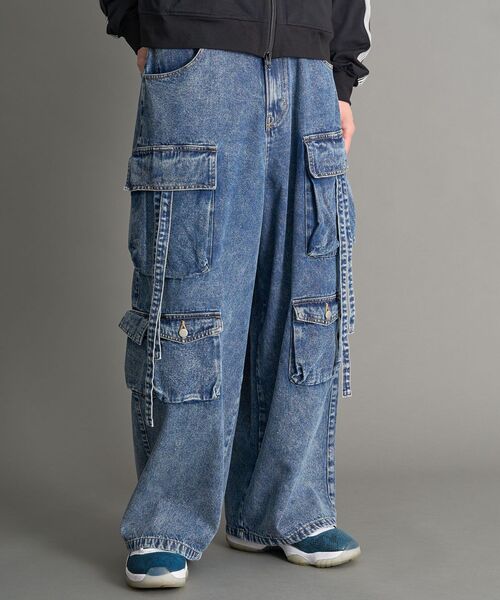 CRAFT STANDARD BOUTIQUE(クラフトスタンダードブティック)の「デニムテクノカーゴパンツ(デニムパンツ・メンズ・インディゴブルー/ブラック・L/M/XL)」の12枚目の写真