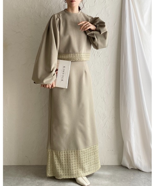 She's Closet（シーズクローゼット）の「ボリュームスリーブ長袖ショート丈シアーレースドッキングカットソーブラウス（シャツ/ブラウス・レディース・ブラック/アイボリー/オフホワイト/グリーン・FREE）」の15枚目の写真