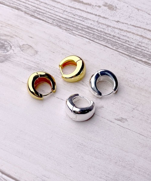 LUGG NAGG（ラグナグ）の「【LUGG NAGG】ドロップフープピアス（ピアス（両耳用）・レディース・ゴールド/シルバー・FREE）」の5枚目の写真