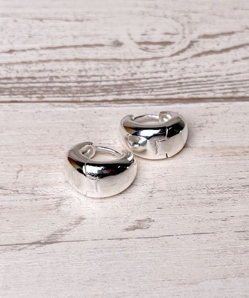 LUGG NAGG（ラグナグ）の「【LUGG NAGG】ドロップフープピアス（ピアス（両耳用）・レディース・ゴールド/シルバー・FREE）」の6枚目の写真