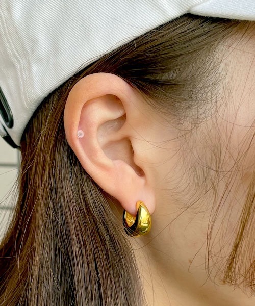 LUGG NAGG（ラグナグ）の「【LUGG NAGG】ドロップフープピアス（ピアス（両耳用）・レディース・ゴールド/シルバー・FREE）」の11枚目の写真