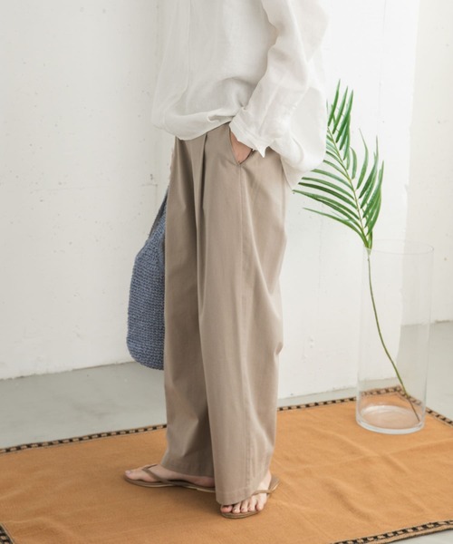 URBAN RESEARCH DOORS（アーバンリサーチドアーズ）の「『再入荷』レーヨンコットンイージーパンツ（その他パンツ・レディース・ネイビー/ベージュ系その他/ブラック・SMALL/MEDIUM）」の6枚目の写真