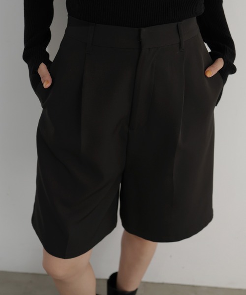 タックハーフパンツ（その他パンツ）｜hellam（へラム）のファッション