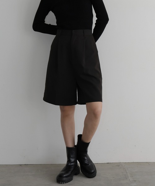 ★新品未使用★CITYSHOP タックハーフパンツ タックハーフパンツ（その他パンツ）｜hellam（へラム）の