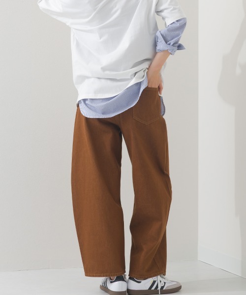 OMNES（オムネス）の「コクーンデニムパンツ（デニムパンツ・レディース・ブラック/ダークブラック/ブルー/グレー/ブラウン/グリーン・マルチサイズ）」の14枚目の写真