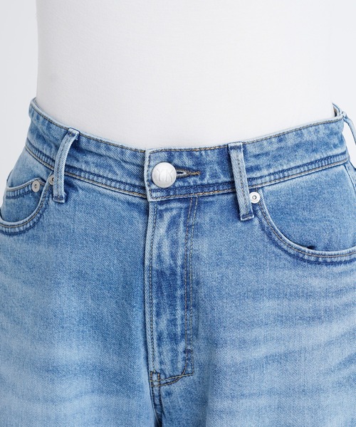 YANUK(ヤヌーク)の「ルーズバギー "KATE"(デニムパンツ・レディース・サックスブルー・26inch/25inch/24inch/23inch/22inch/21inch/27inch)」の9枚目の写真