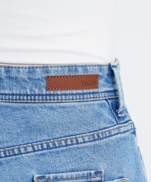 YANUK(ヤヌーク)の「ルーズバギー "KATE"(デニムパンツ・レディース・サックスブルー・26inch/25inch/24inch/23inch/22inch/21inch/27inch)」の12枚目の写真