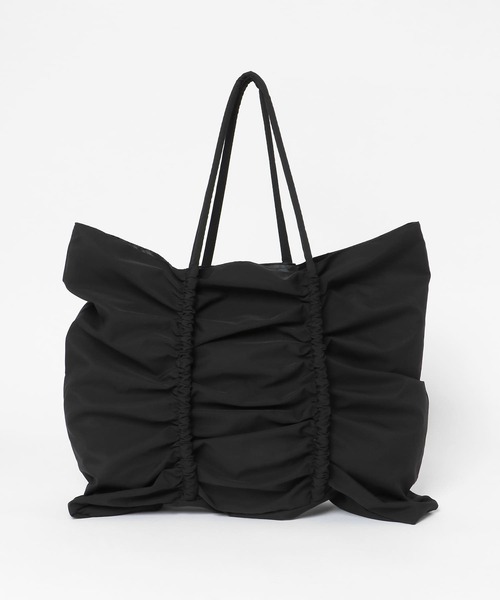 KBF（ケイビーエフ）の「ビッグショルダーギャザーBAG（ショルダーバッグ・レディース・アイボリー/ブラック・ONE）」の15枚目の写真