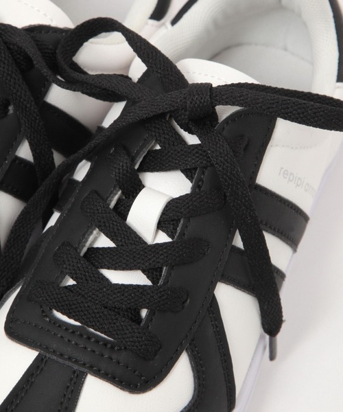 repipi armario（レピピ アルマリオ）の「【晴雨兼用】ハレアメデイリースニーカー（スニーカー・キッズ・グレー/ブラック・LARGE/MEDIUM/SMALL）」の7枚目の写真