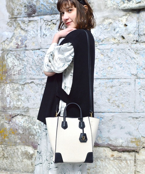 U（ユー）の「Odile【オディル】トートバッグ（トートバッグ・レディース・キャメル/ブラック/ブラウン系その他・FREE）」の8枚目の写真