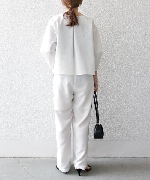 SHIPS any（シップス エニィ）の「SHIPS any:〈手洗い可能〉カラミ メッシュ サイドライン イージー ワイド パンツ（その他パンツ・レディース・ネイビー/ホワイト・ONE SIZE）」の4枚目の写真