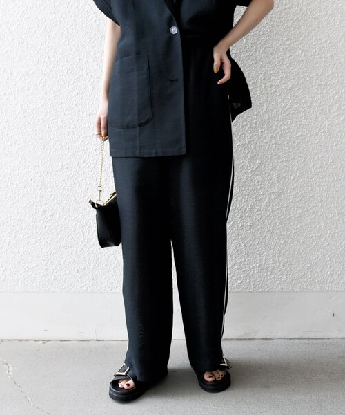 SHIPS any（シップス エニィ）の「SHIPS any:〈手洗い可能〉カラミ メッシュ サイドライン イージー ワイド パンツ（その他パンツ・レディース・ネイビー/ホワイト・ONE SIZE）」の13枚目の写真