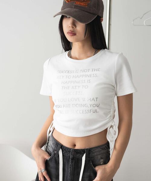 WEGO(ウィゴー)の「WEGO/グラフィックサイドドロストリブちびT(Tシャツ/カットソー・レディース・ホワイト/スミクロ・FREE)」の2枚目の写真