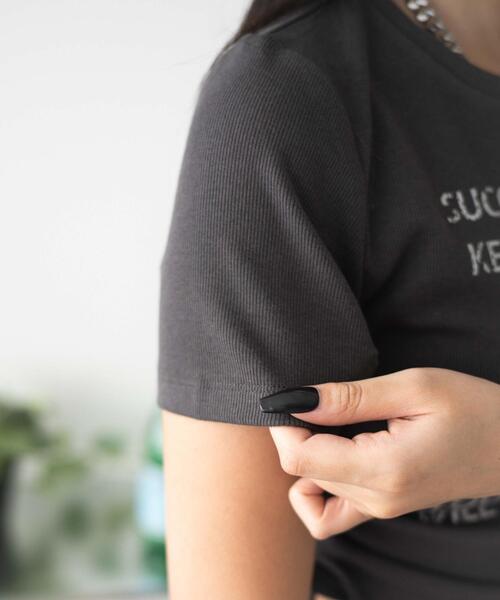 WEGO(ウィゴー)の「WEGO/グラフィックサイドドロストリブちびT(Tシャツ/カットソー・レディース・ホワイト/スミクロ・FREE)」の5枚目の写真