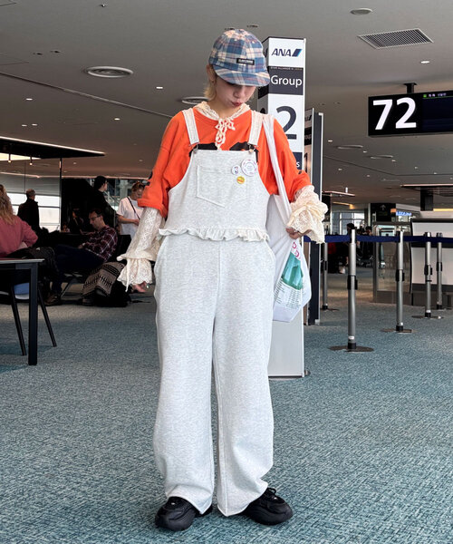 CIAOPANIC（チャオパニック）の「スウェットフリルサロペット（サロペット/オーバーオール・レディース・レッド/ネイビー/オフホワイト/グレー・0/1）」の7枚目の写真