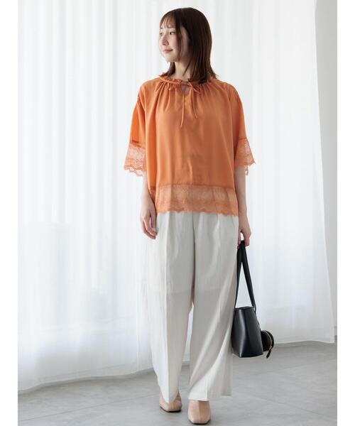 Te chichi TERRASSE（テチチテラス）の「タックワイドパンツ《2025summer catalog item》（その他パンツ・レディース・グレー/ブラック/オフホワイト・F）」の5枚目の写真