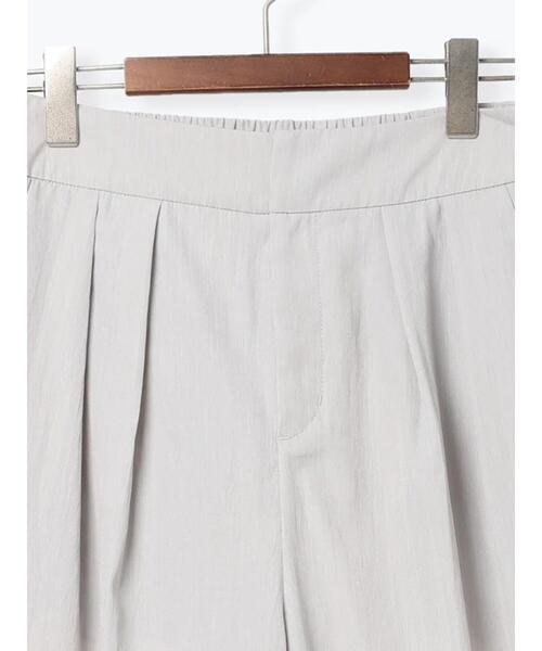 Te chichi TERRASSE（テチチテラス）の「タックワイドパンツ《2025summer catalog item》（その他パンツ・レディース・グレー/ブラック/オフホワイト・F）」の14枚目の写真