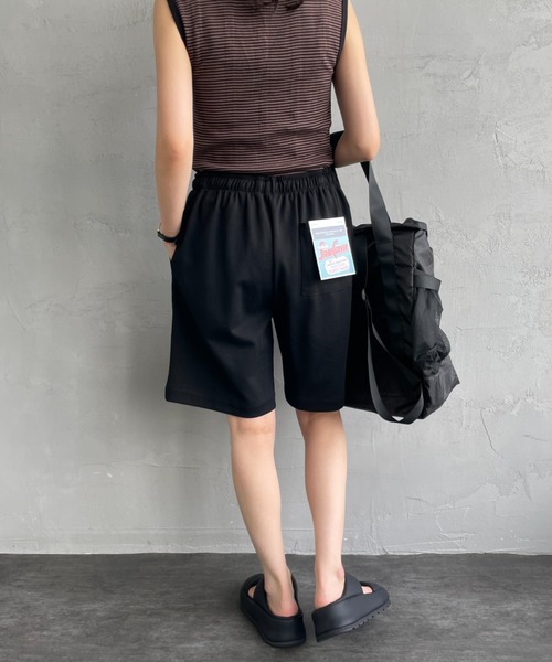 UNIVERSAL OVERALL（ユニバーサルオーバーオール）の「[UNIVERSAL OVERALL/ユニバーサルオーバーオール] 別注 ワンポイントロゴ ポンチショートパンツ（その他パンツ・メンズ・ブラック/チャコールグレー/ライトグレー・M/L）」の21枚目の写真