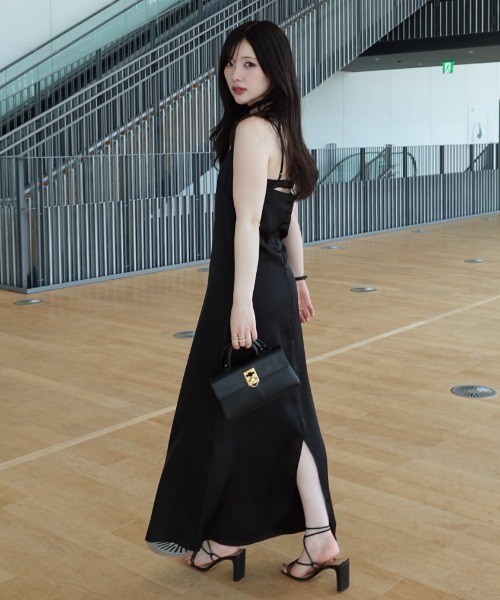 SENEE 黒 サテン キャミワンピース ロング satin cami onepiece (サテンキャミワンピース)（ワンピース